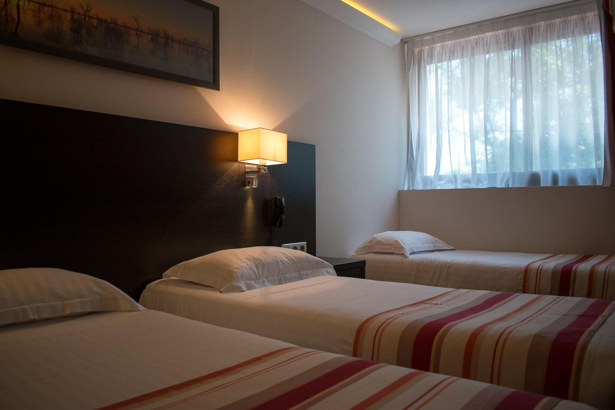 Contact Hotel Be Guest Limoges Sud エクステリア 写真