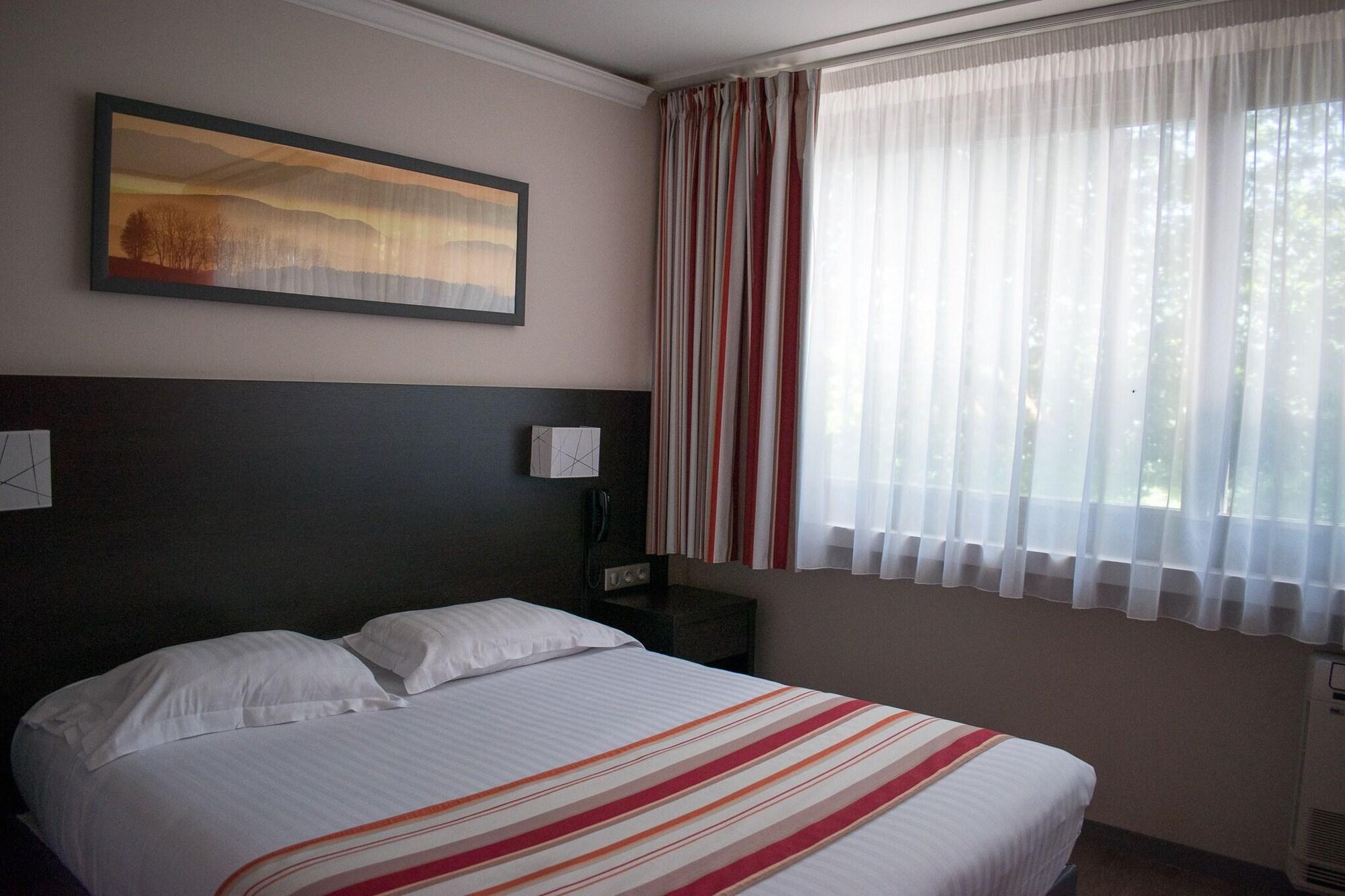 Contact Hotel Be Guest Limoges Sud エクステリア 写真