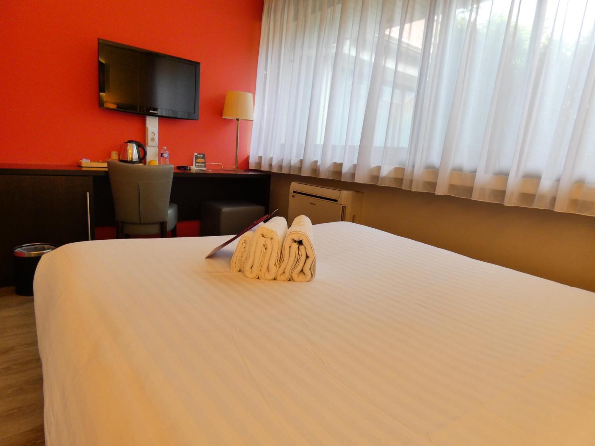 Contact Hotel Be Guest Limoges Sud エクステリア 写真
