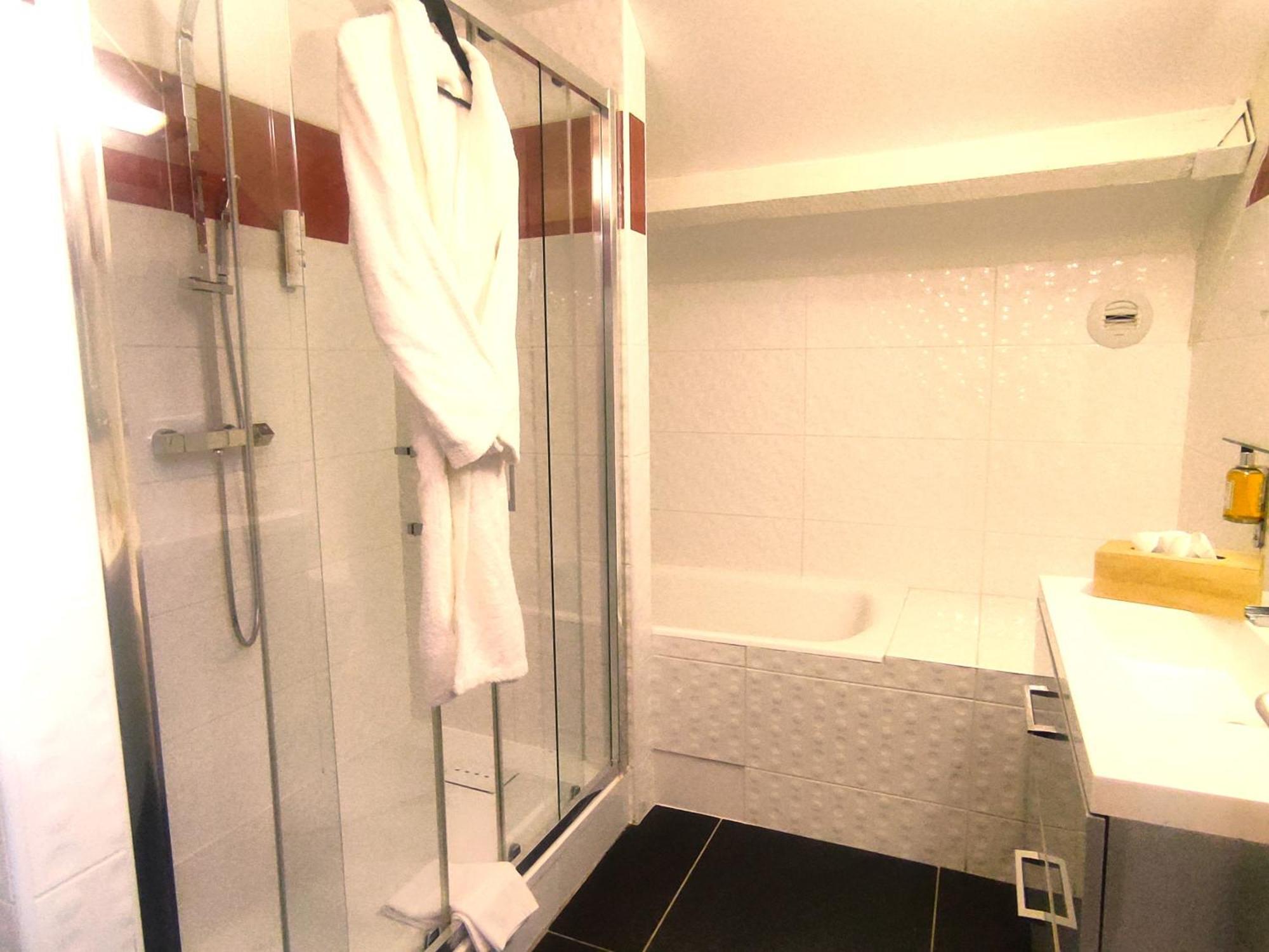 Contact Hotel Be Guest Limoges Sud エクステリア 写真